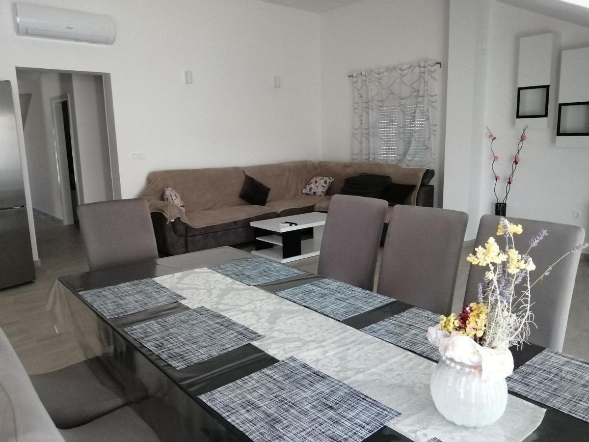 Apartmentt Vinko Bilota Seget Vranjica Ngoại thất bức ảnh