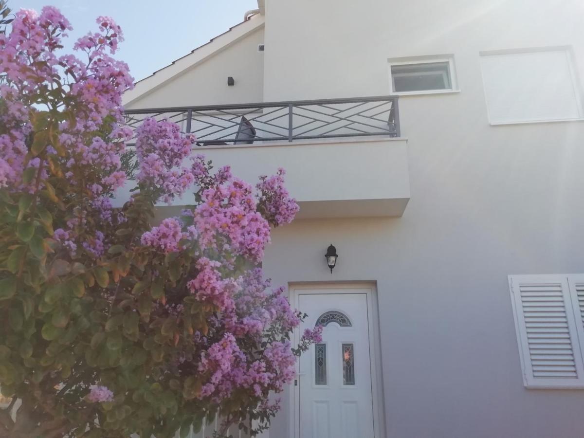 Apartmentt Vinko Bilota Seget Vranjica Ngoại thất bức ảnh