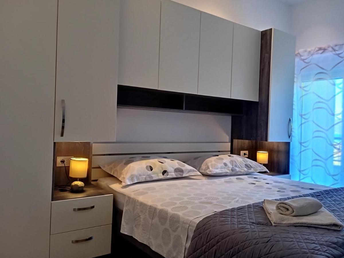 Apartmentt Vinko Bilota Seget Vranjica Ngoại thất bức ảnh