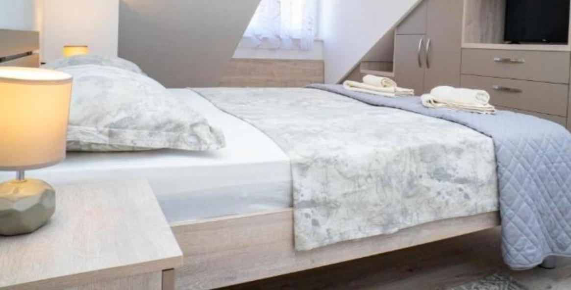 Apartmentt Vinko Bilota Seget Vranjica Ngoại thất bức ảnh