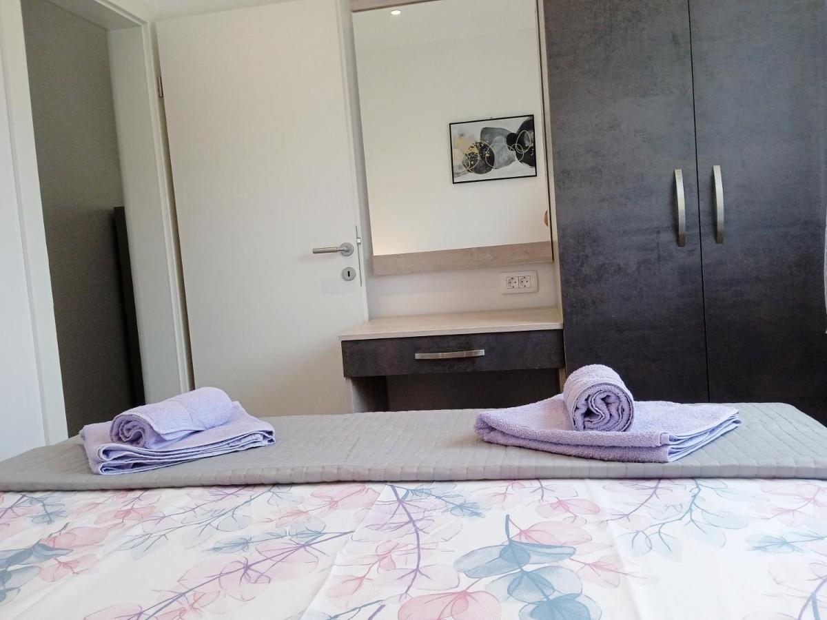 Apartmentt Vinko Bilota Seget Vranjica Ngoại thất bức ảnh